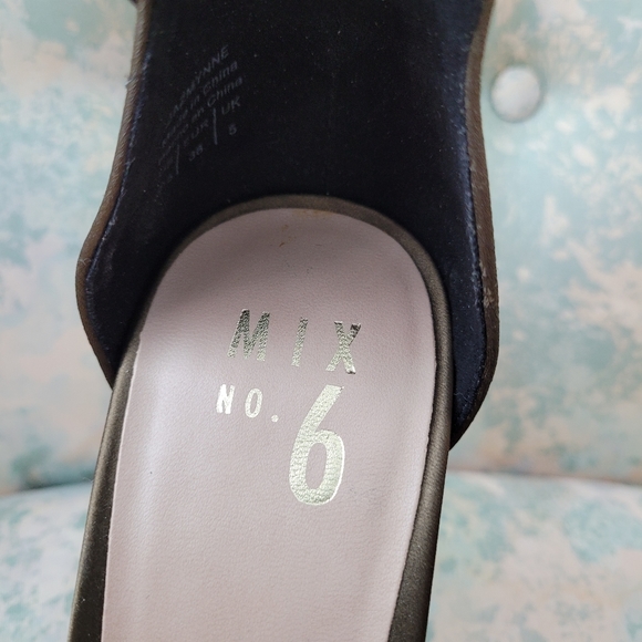 New Olive Green Ankle Strap Pumps with Pearls/Crystals sz 7.5 - Picture 8 of 9